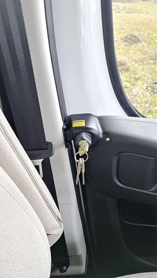 HEOSystem set sim. locking HEOSafe 1x anti-theft add. lock Fiat Ducato black from 2021, 1 x add. lock white