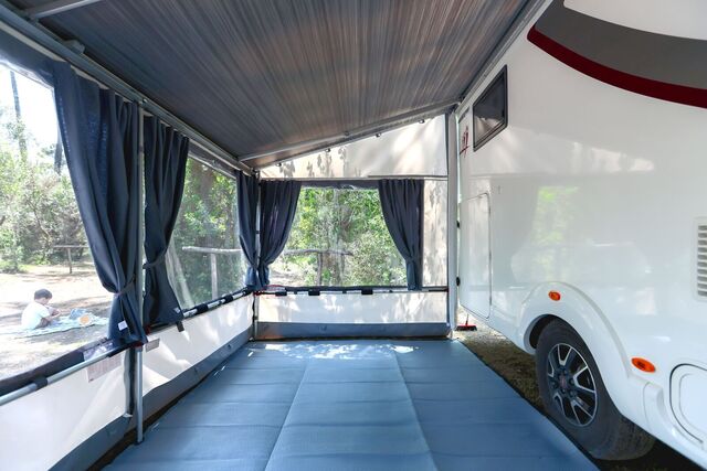 Magic Privacy pole kit Side for side panel
