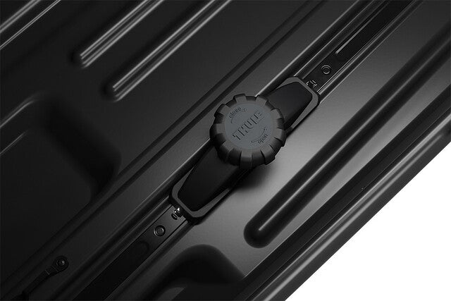 Roof box THULE Force XT L Colour black aero