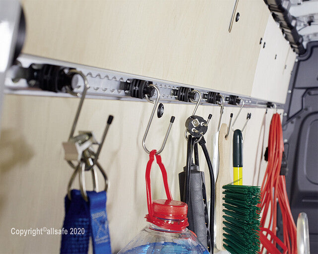 Universal holder KERL Butler for lashing rail