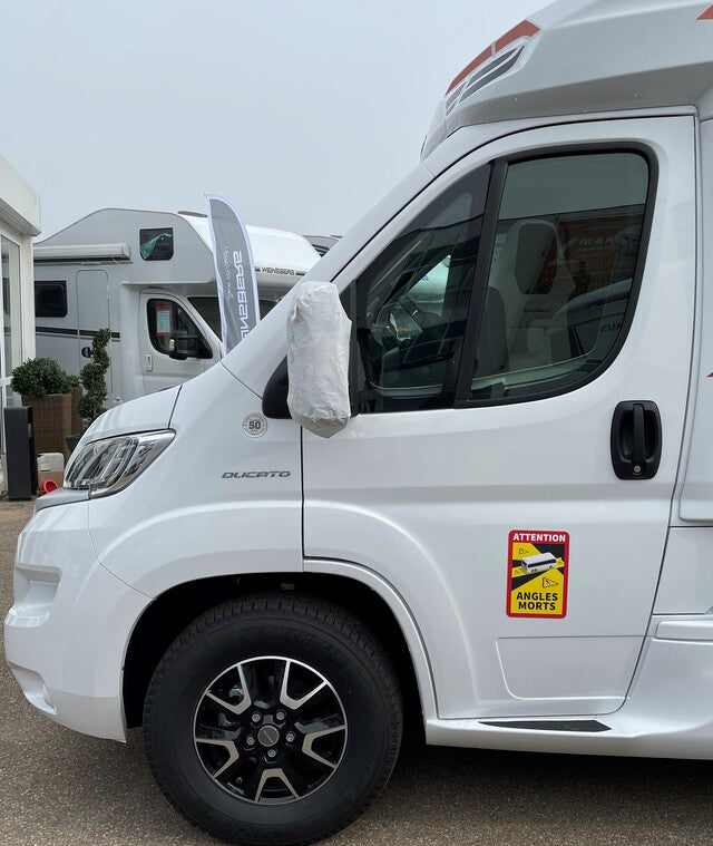 Blind spot sticker for vehicles over 3.5 t in France Contents 3 pieces