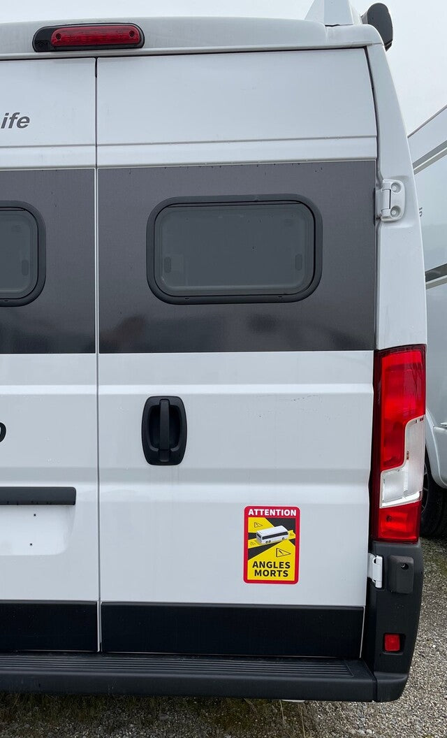 Blind spot sticker for vehicles over 3.5 t in France Contents 3 pieces