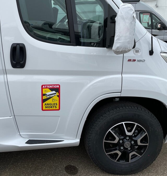 Blind spot sticker for vehicles over 3.5 t in France Contents 3 pieces