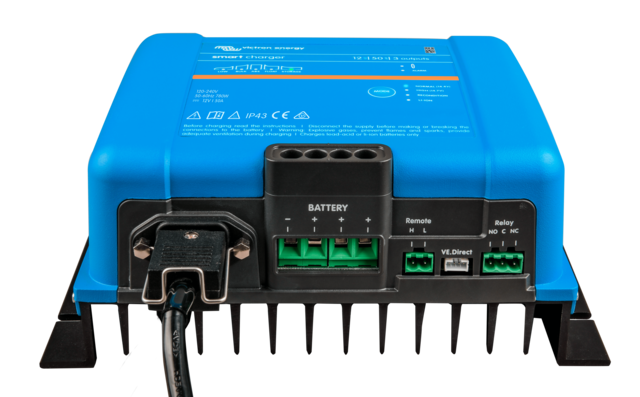 Battery charger Victron Energy Phoenix Smart IP43/12/50