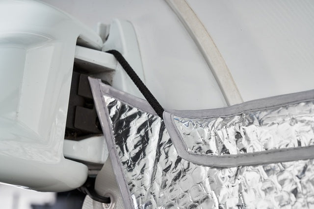 Windscreen insulation HINDERMANN Universal for integrated 247 x 130 cm Colour alu/silver