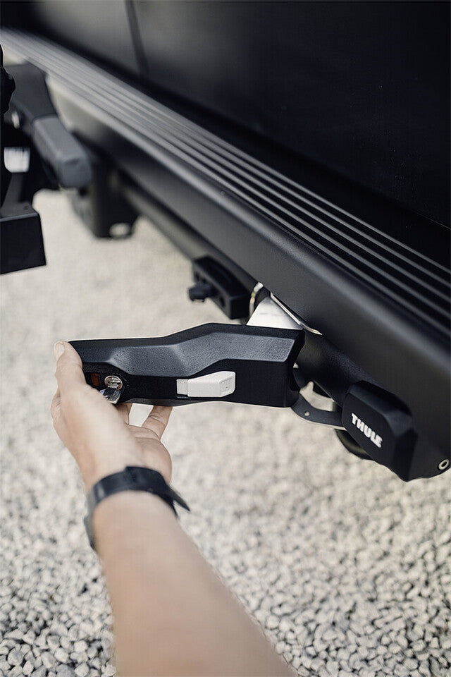 Trailer hitch THULE VeloSwing