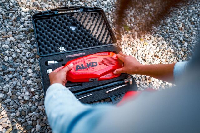 AL-KO Prosafe wheel clamp Color red