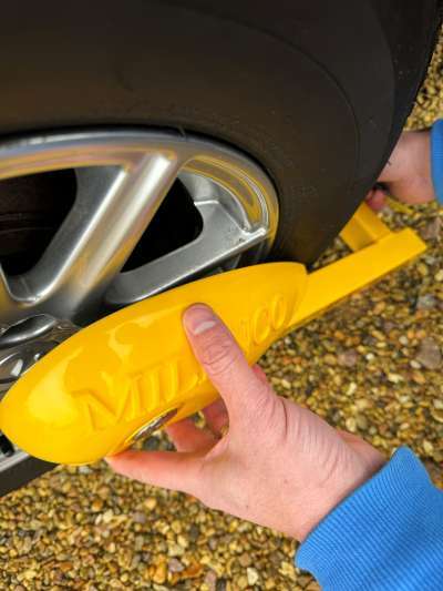 Wheel clamp Wraith 3 Caravan Wheel Lock Sold Secure Gold