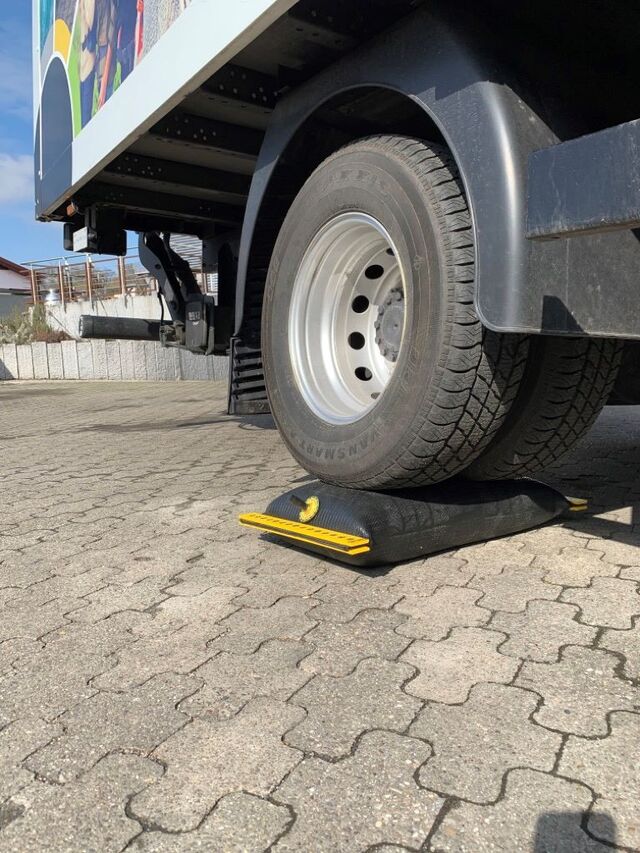 Air-Lift compensation cushion for twin tires Twin/Trucks