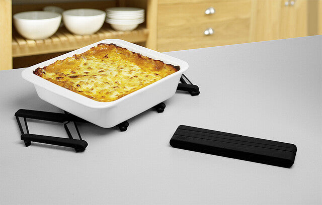 Stretch Silicone Pot Stand Joseph Joseph col. black