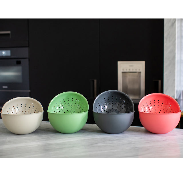 Strainer 2 l koziol PALSBY M col. nature desert sand