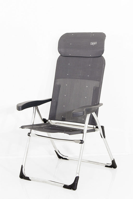 Kompaktiška sulankstoma aliuminio kėdė