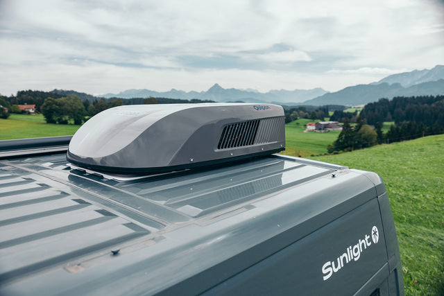 Roof air con. Quipon AIR Light 2650 col. white