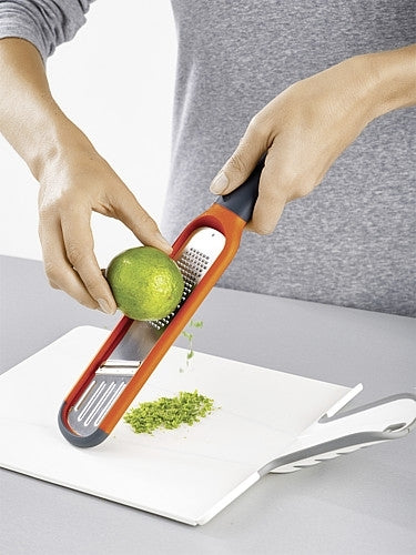 2-in-1 mini-grater and slicer Joseph Joseph