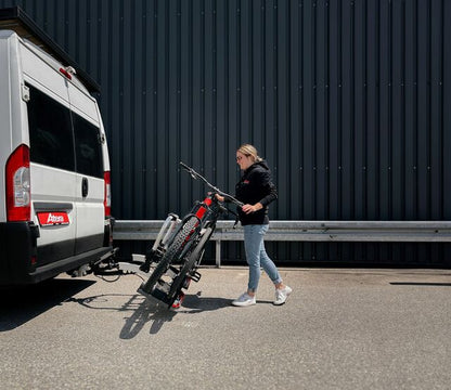 Rear bike carrier Strada EVO RV Load capacity 60 kg Color silver