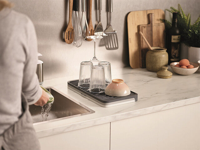 Expandable dish drainer Joseph Joseph