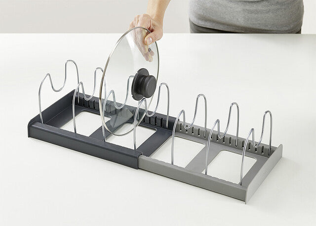 Expandable Organiser for cooking equipment